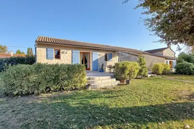 Image de Awesome home in Ambares et Lagrave