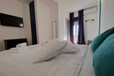 Image de Modern apartment with private kitchen, near hospital, fairgrounds and highway