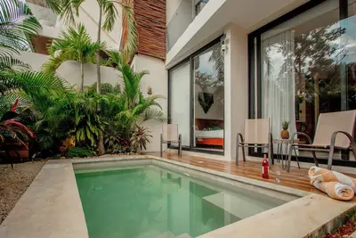 Image de Paradise Escape, 2 Bedroom Condo with Private Pool, Gym, & Cinema