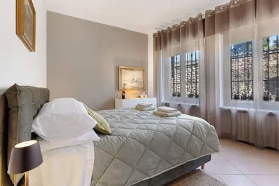 Image de Appartement 'Via T Da Vico 11' avec jardin partagé, Wi-Fi et climatisation