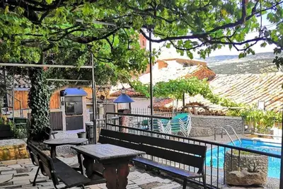 Image de Maison de vacances 'Casa Conesa I' avec vue sur les montagnes, piscine privée et Wi-Fi