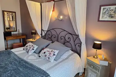 Image de Chambre 'Le Meslay N°2 - Chambre 2 Pers' avec Terrasse partagée, Jardin partagé et Wi-Fi