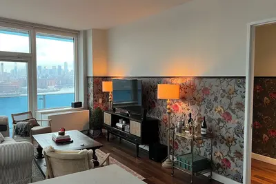 Image de Beautiful 2 bedroom apartment with amazing city & river views