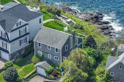 3br Oceanfront on Nubble Cliffs!