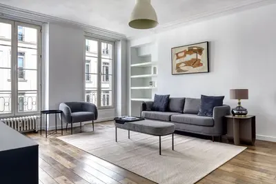 Image de Blueground | Grands Boulevards, nr shops & food