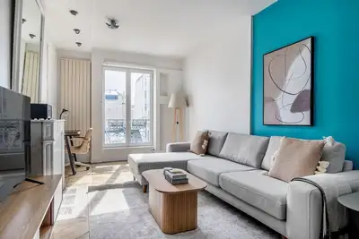 Image de Blueground | Canal St Martin, nr train station