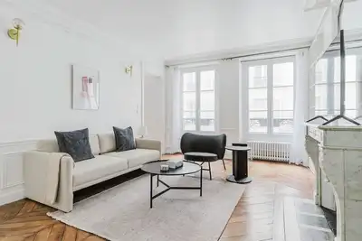 Image de Blueground | Miromesnil, elev, nr Parc Monceau