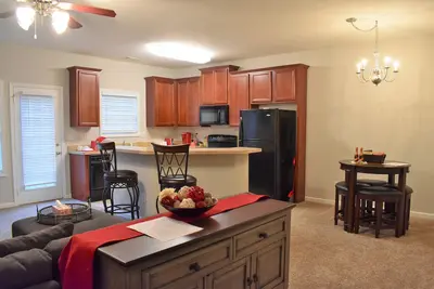 Image de Charming 3-bedroom townhome with WiFi, fitness room in serene Braselton