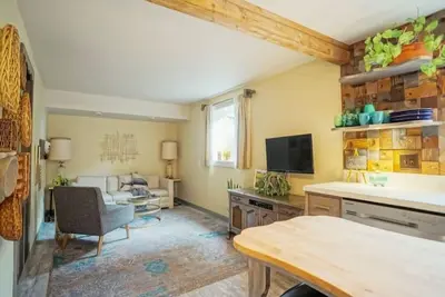 Image de Charming 1-bedroom Garden apartment in delightful Se Portland!