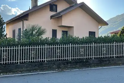 Image de Exclusive use cottage all on one floor, fenced garden. Animals welcome