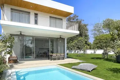 Image de Minimal Luxury Villa Huge Garden. 10 min to Nimman