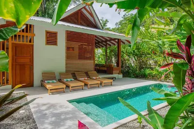 Bungalow Tropi: cozy & quiet with private pool