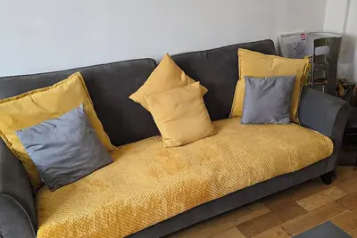 Image de Beautiful home away from home for professionals, families and contractors.