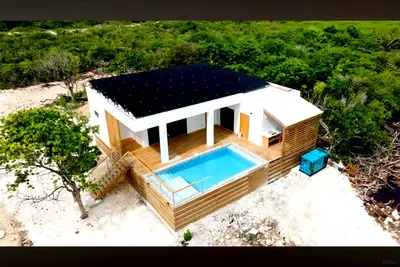Image de Island Retreat for 8 – Walk to Secret Beach, Private Pool