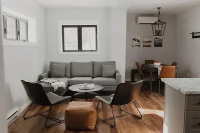 Image de Calvin Container Cottage - A shipping container cottage w/ all modern amenities!