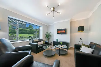 Image de Faulds Crescent Lodge | Grampian Lettings