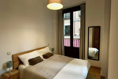 Image de Charming 2-bedroom apartment in welcoming Madrid with Ac, WiFi