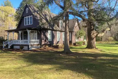 Image de Charming colonial home in Oneida Castle