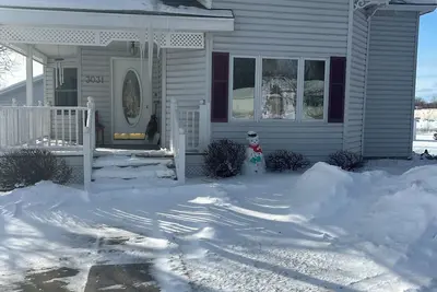 Image de Nfl Draft Charming 4 bedroom House small town appeal Pound 35 min. from Stadium