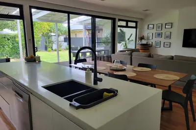 Image de Darcy House. Location and Space, wiht everything at your doorstep.