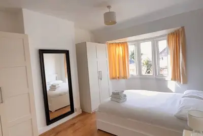 Image de Spacious three bedroom near University of Birmingham & Queen Elizabeth Hospital