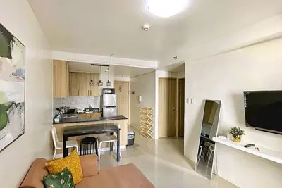Image de 2 Br 2 Bathroom at Shore Residences Near Airport and Moa