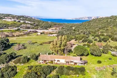 Image de Confortable appartement pour 5 personnes avec Wifi, Tv, patio et vue panoramique