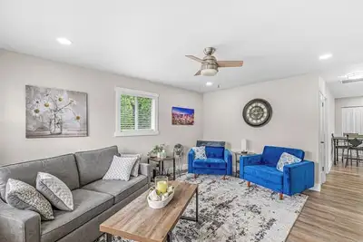 Renovated Urban Oasis in Indy