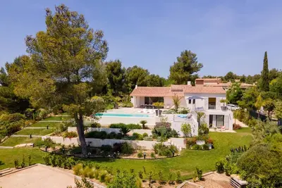 Image de Exceptionnelle villa de luxe située à la Cadière d’Azur