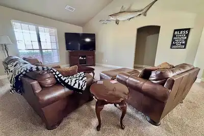 Raiderland Rest Stop - 3br/2ba - Close to Campus