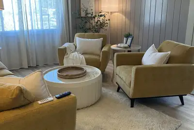 Image de 4. 6 miles from Lmu. Cozy 2-bedroom Lustron home located in Middlesboro, Ky,