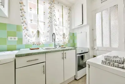 Image de T2 apartment with stunning balcon in Paris 17e