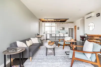 Image de The Imagination House!