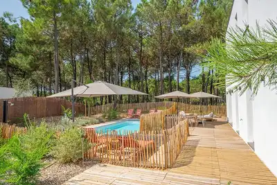 Image de Villa d'architecte golf de la Palmyre, 400m des plages, piscine, 9 personnes