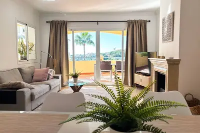 Image de Stunning Apartment Near Golf Courses – Perfect for Relaxation!