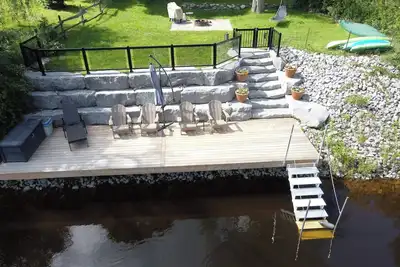 Image de Cozy Riverside Retreat (child and pet friendly)