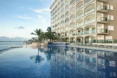 Image de Romantic 7th-Floor Oceanfront Escape: 2br/2ba, Dive Pier & Views!