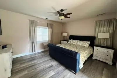 Image de Spacious 4-Bedroom House With Ac In Chico