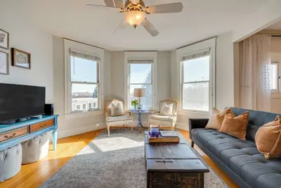 Image de 1 Mi to Cu Boulder: Condo Near Pearl Street!