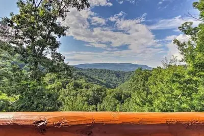 Image de Sky High Mountain Views w/ HotTub Resort Pool &Gym