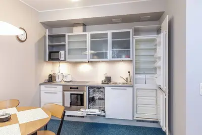 Image de Cozy and Quiet City Center Flat + Free Parking