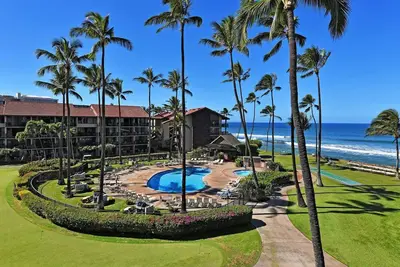 Image de 2 Units in Papakea Resort, perfect for big groups! Sleeps 14