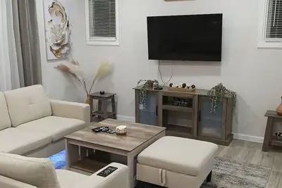 Image de Cozy 2-bedroom apartment with Ac, WiFi in charming Detroit