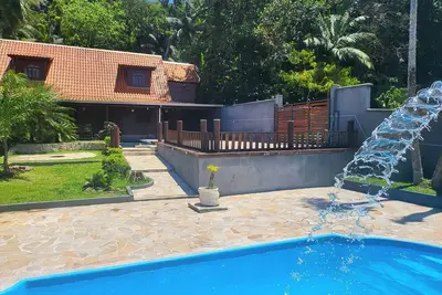 Image de Caiobá Nature Corner - Large, Fish Pond and Pool | Zap 41 992909634