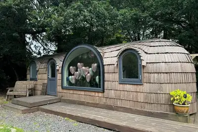 Image de Luxury Woodland Lodge Retreat at Culdees Castle