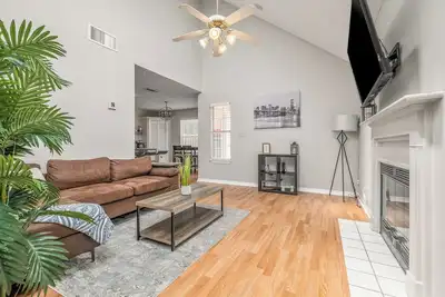 Image de Cozy Urban Retreat Near Beaches & Downtown