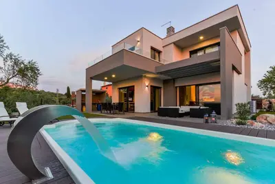 Image de Villa Primavera for 8 people in Buje with private pool & pet friendly