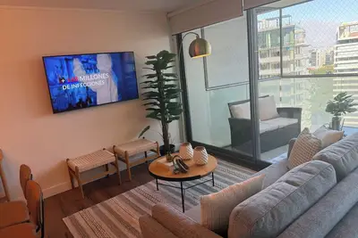 Chic 1-bedroom apartment in nice Las Condes with fitness room, WiFi