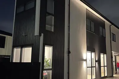 Image de 5 bedroom house at the heart of Auckland airport