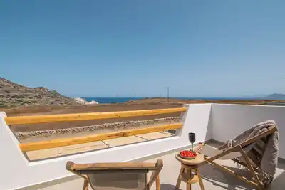Image de Rastoni Milos slow living home, cosy two storey stone house sea view